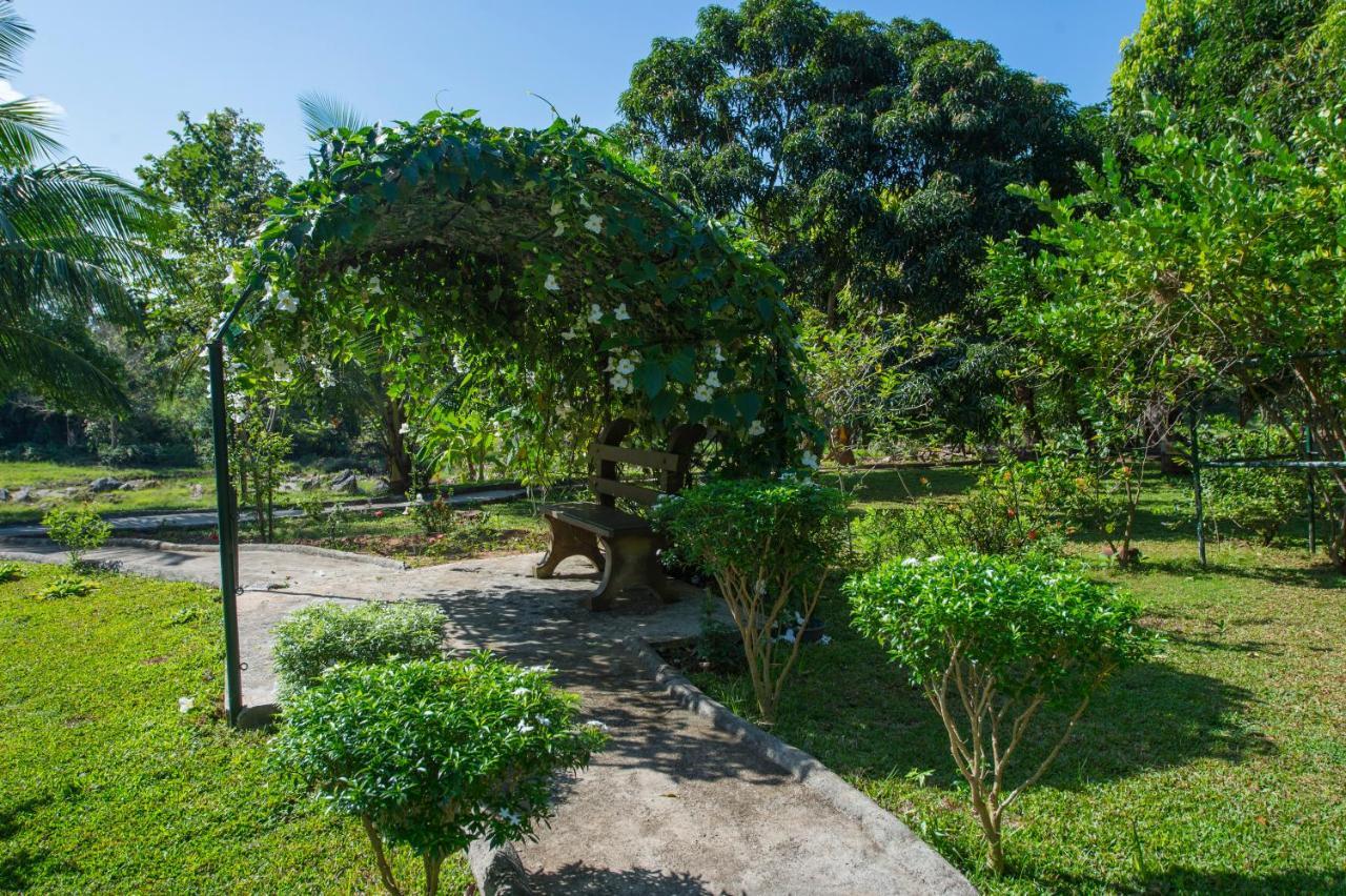 Kalu'S Hideaway Udawalawe Hotel Eksteriør billede